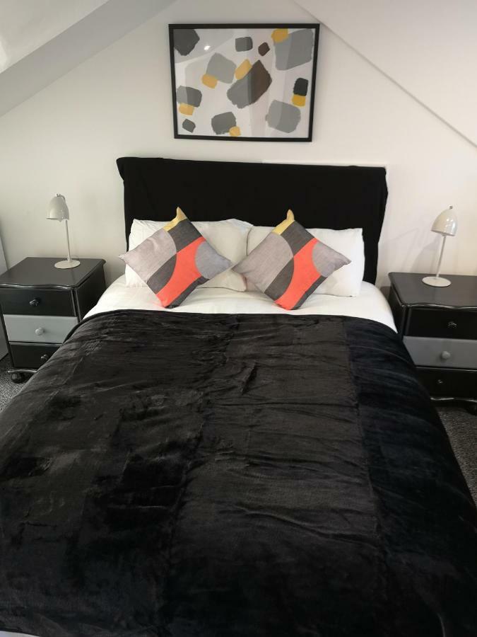 Havering Hotel Romford Extérieur photo